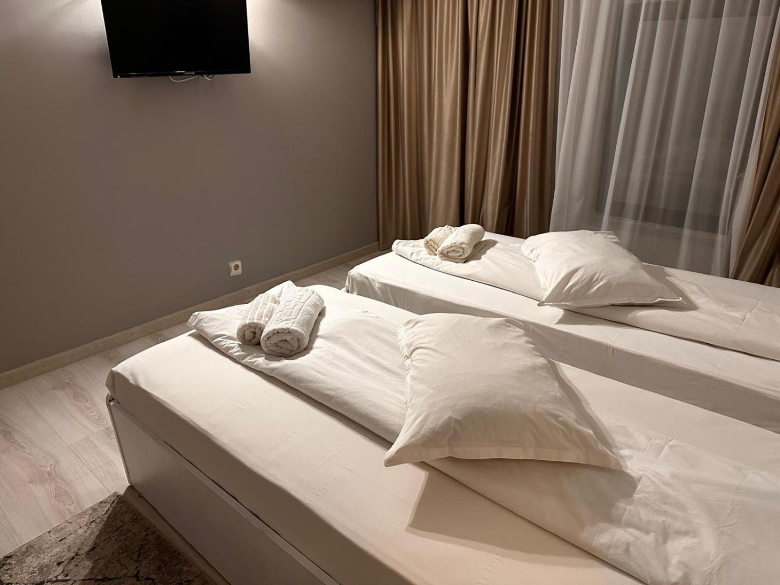 Hotel Green House 크라이오바 외부 사진