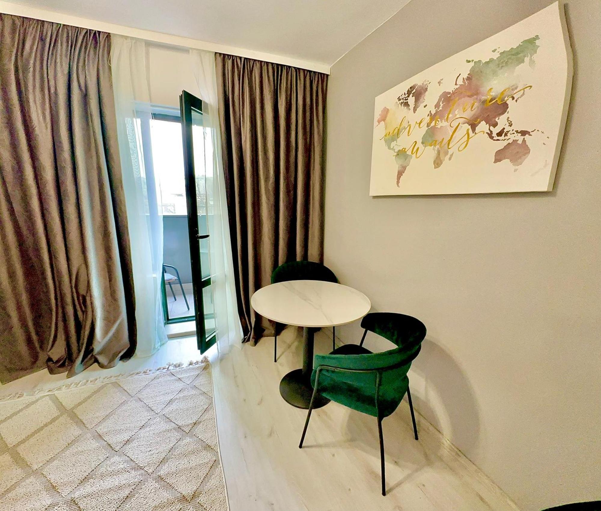 Hotel Green House 크라이오바 외부 사진