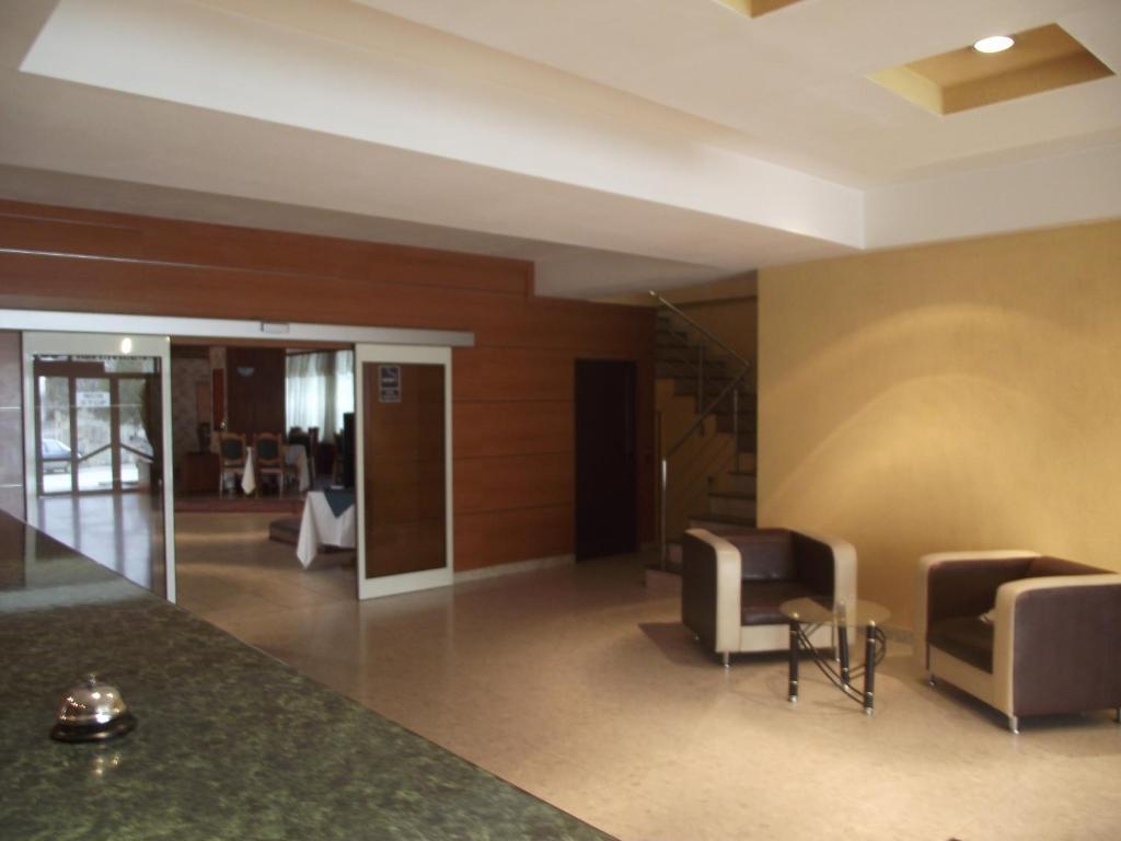 Hotel Green House 크라이오바 외부 사진