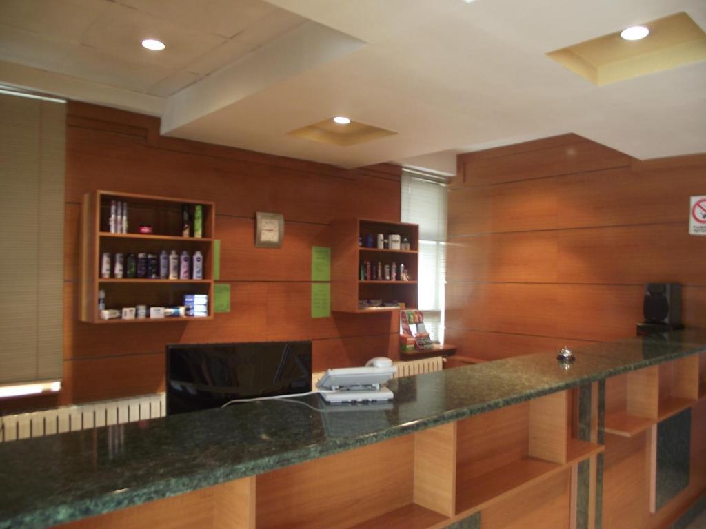Hotel Green House 크라이오바 외부 사진