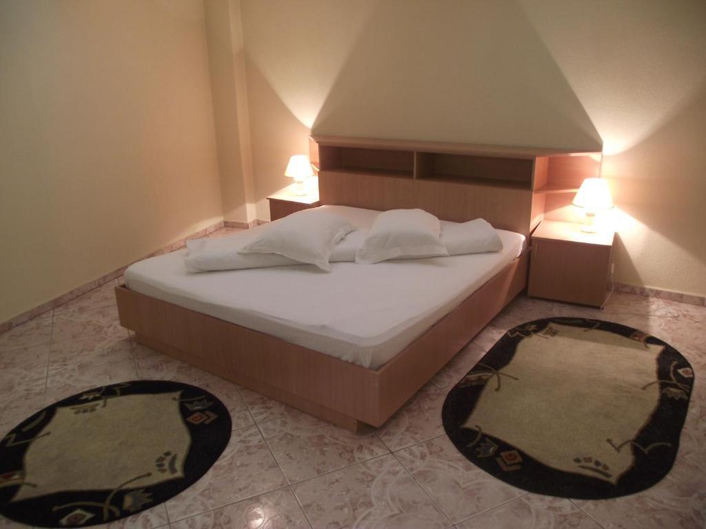 Hotel Green House 크라이오바 객실 사진